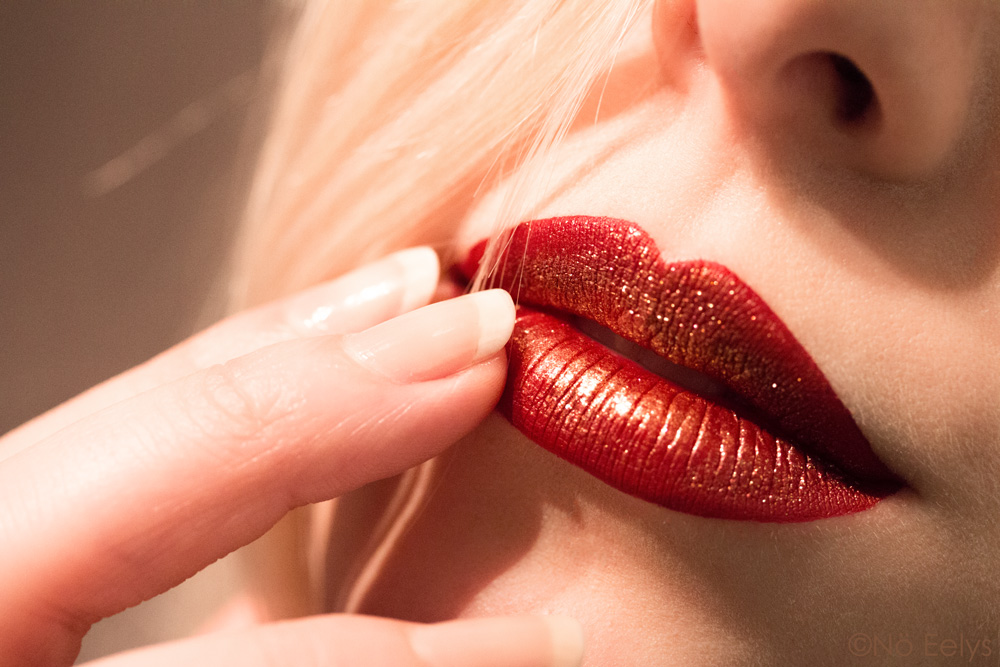 Photo lipswatch des Glimmer Veils Rocker et Thunderstruck de Kat Von D beauty, swatches