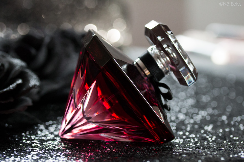 Packaging diamant de La Nuit Trésor à la folie, eau de parfum Lancôme