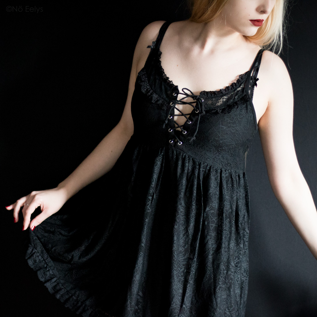 Killstar Ashbury's Angel lace Dress robe gothique été dentelle lacets Avis Le Boudoir de No Eelys blog gothique