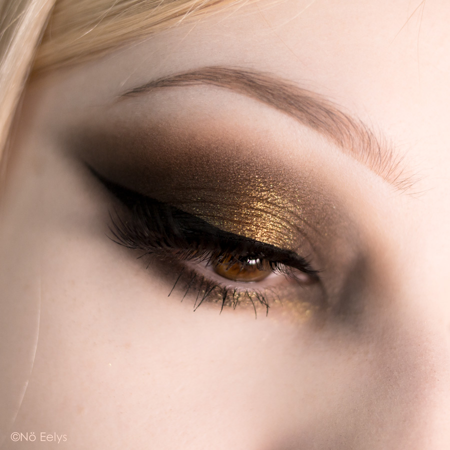 Idée de maquillage marron et or avec la palette Mini Gold Natasha Denona (tuto makeup Dark Sepia, Lodge et Or)